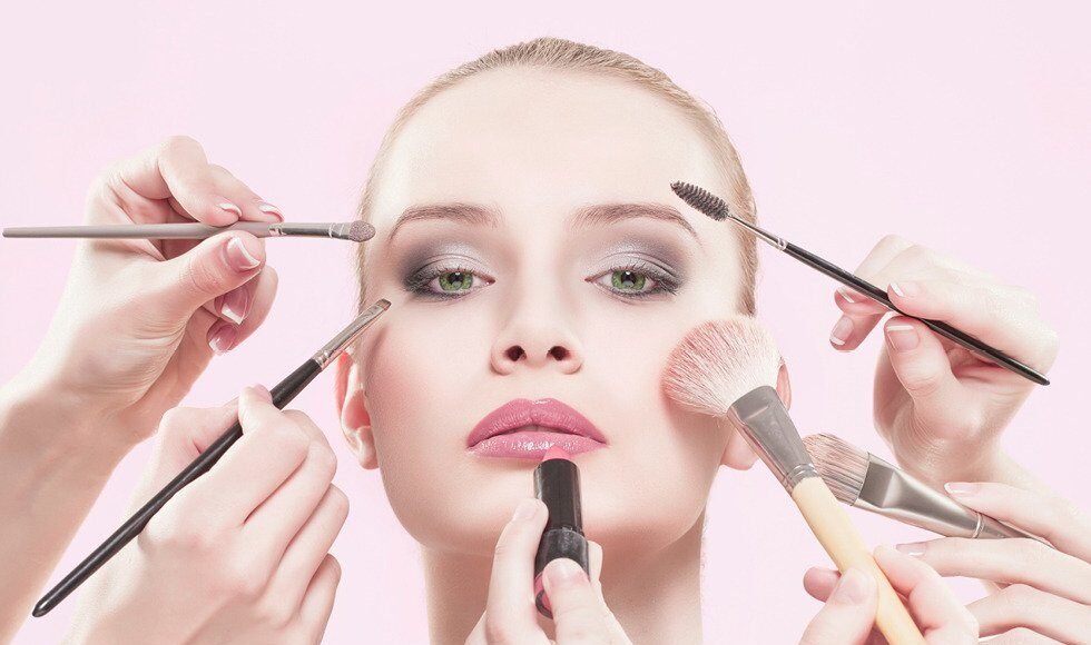 The Art of Makeup: Enhancing Natural Beauty with Skill and Precision